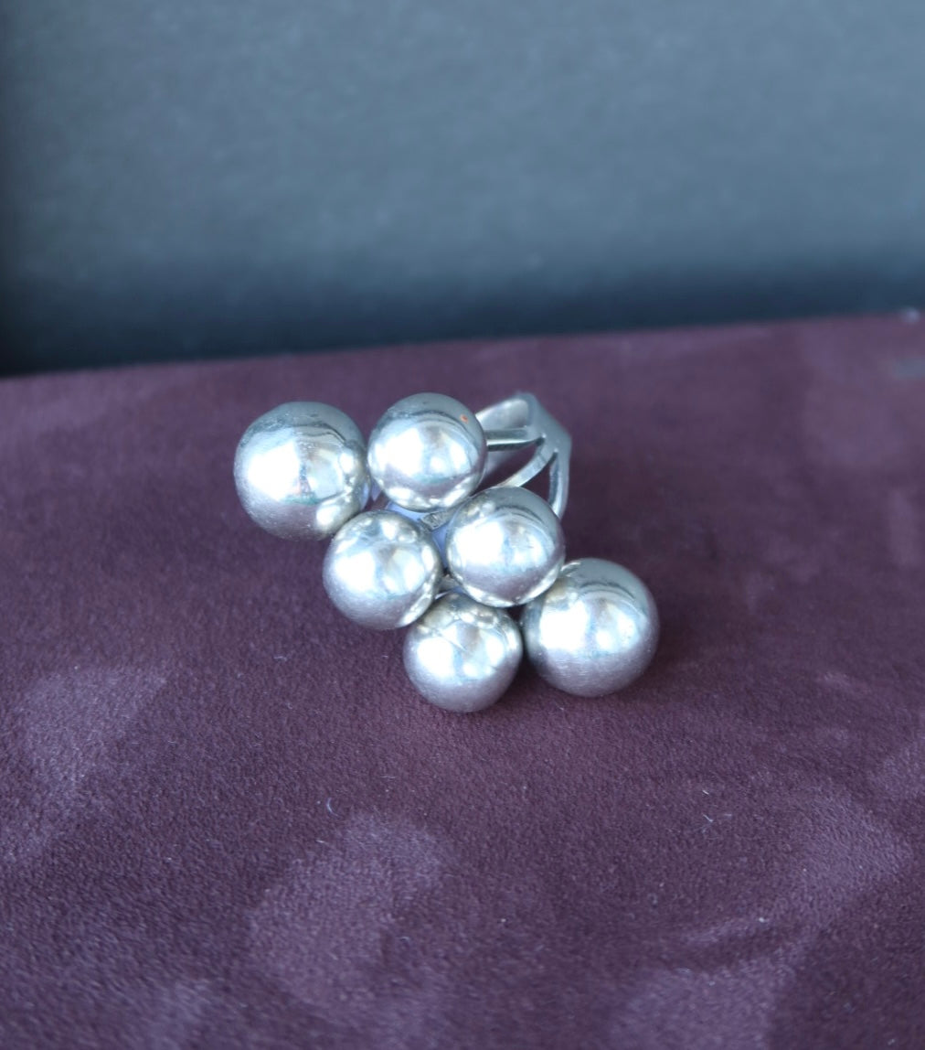 Cluster Ball Sterling Ring Size 7